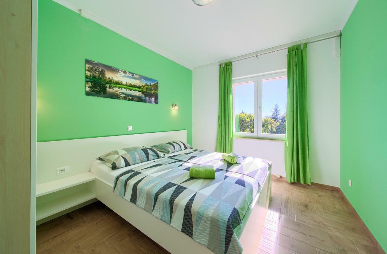 Stela Apartment Pinezići Exterior foto