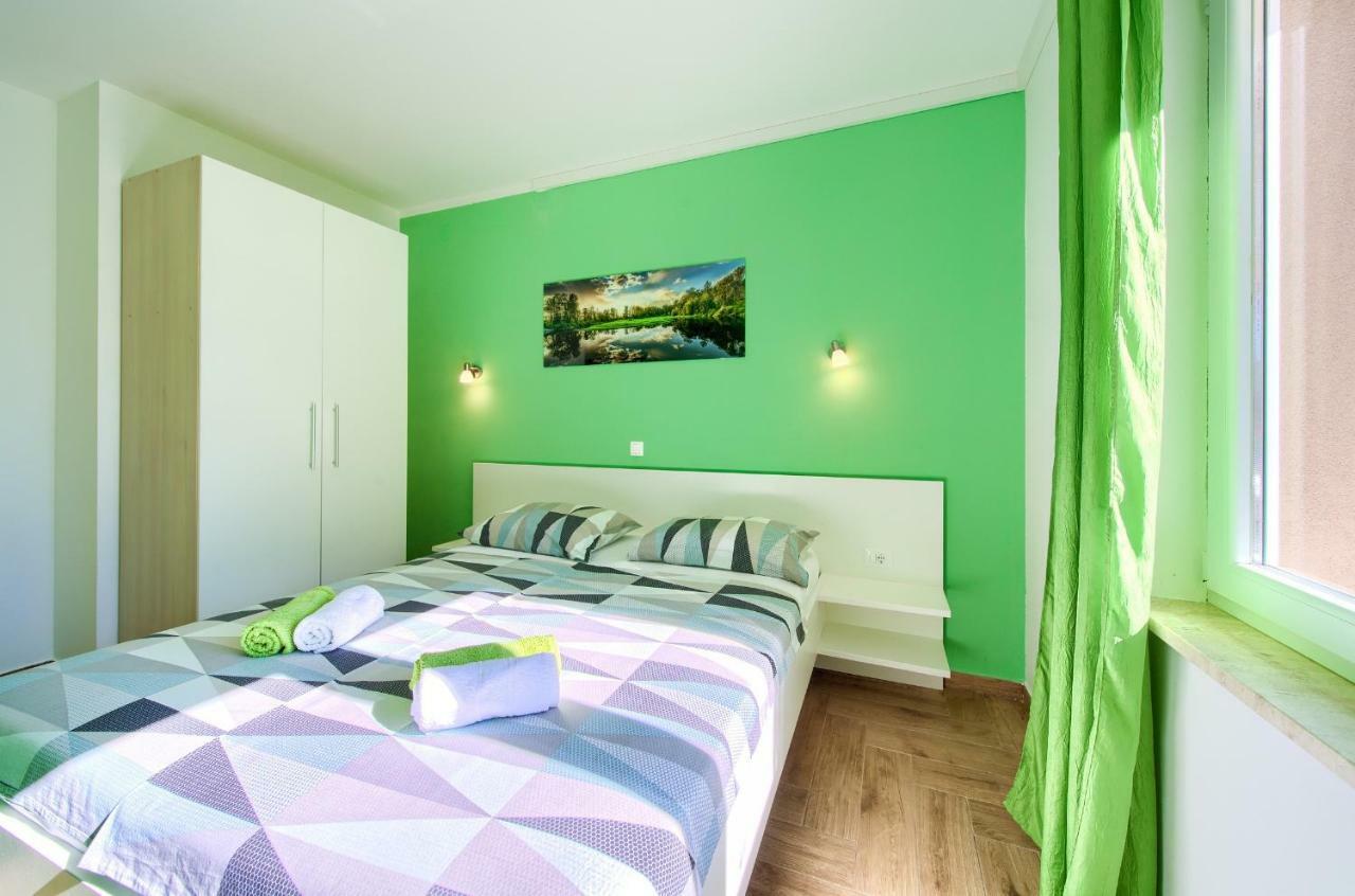 Stela Apartment Pinezići Exterior foto